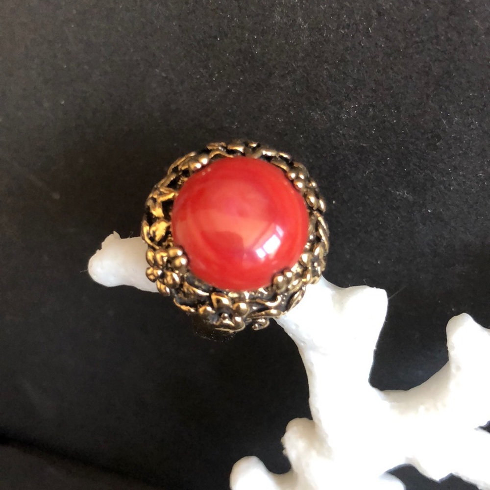 Cocktail ring